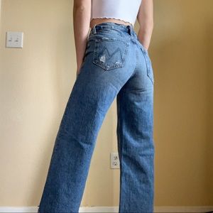 MOTHER Tomcat Roller Shorty Jeans
